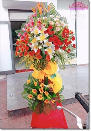 Miễn phí giao hoa tươi tại đường Cây Keo quận Tân Phú
