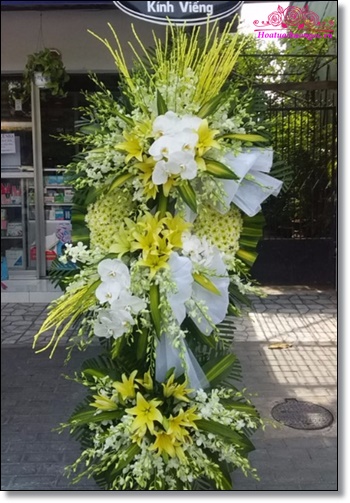 Vòng hoa tang lễ HV224