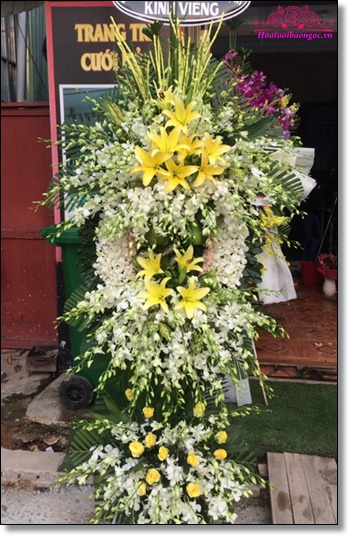 Vòng hoa tang lễ HV230